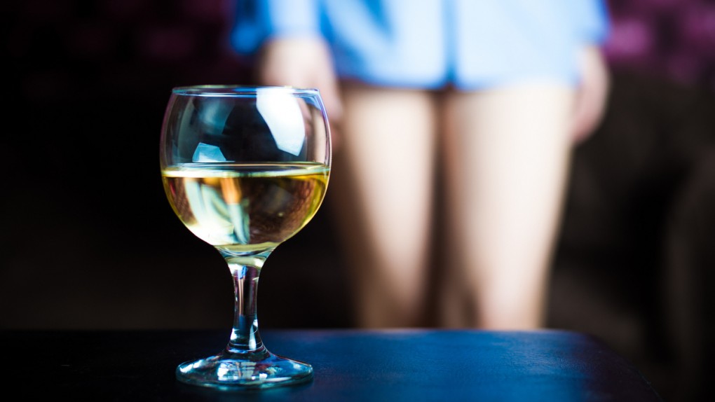 Seks po alkoholu - czemu kobiety wolą się kochać po alkoholu